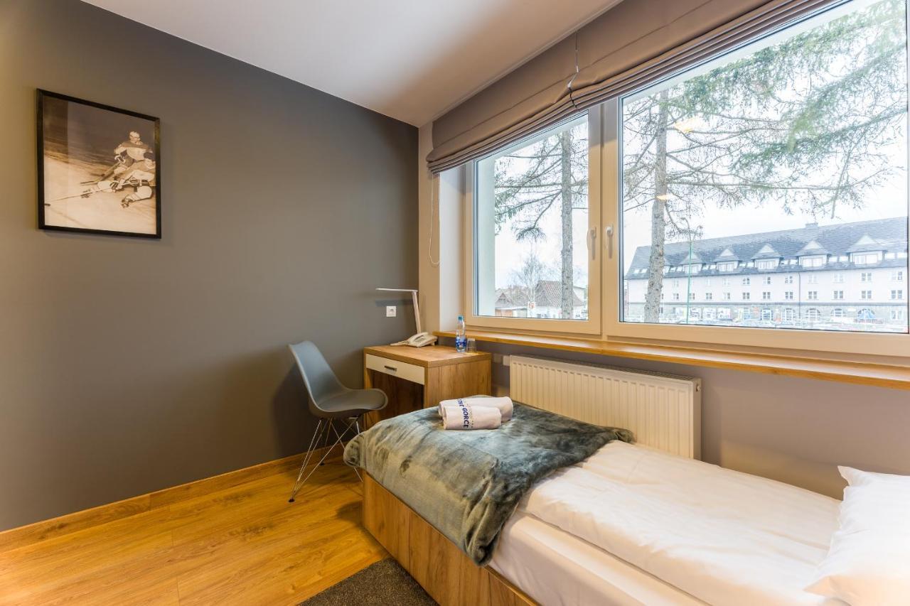 Hotel***Gorce ノヴィ・タルク エクステリア 写真